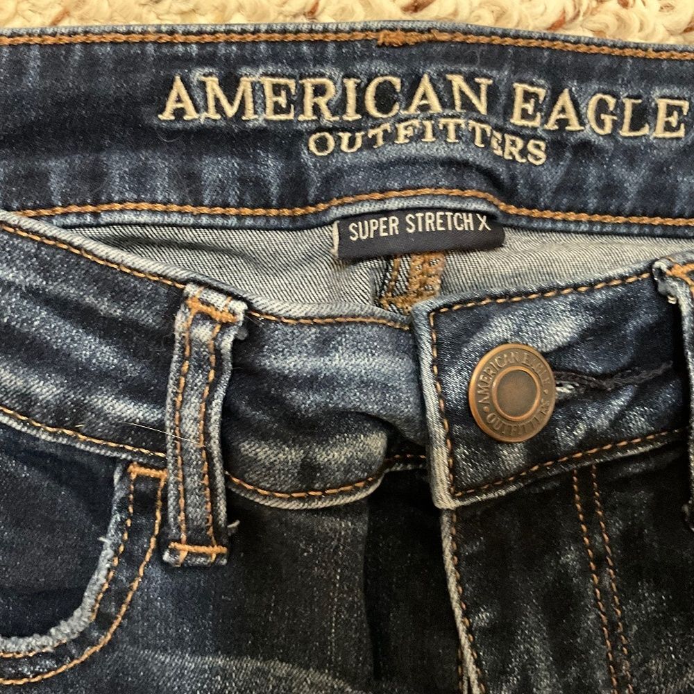 American Eagle super super stretch jegging size 2 US regular dark wash denim - Picture 5 of 7